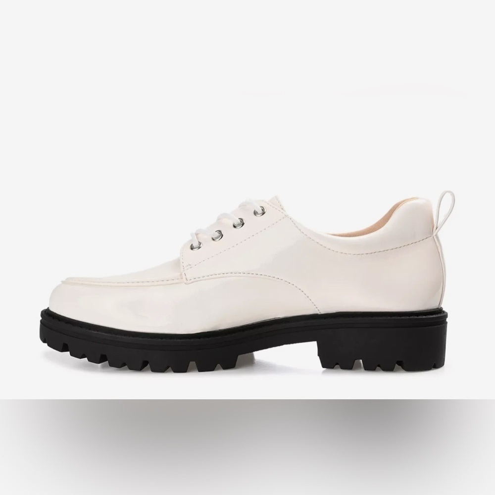 Journee Collection Women Zina Oxford Lace-Up Lug Sole Loafer Shoes Size 6 WD NIB - Picture 3 of 14